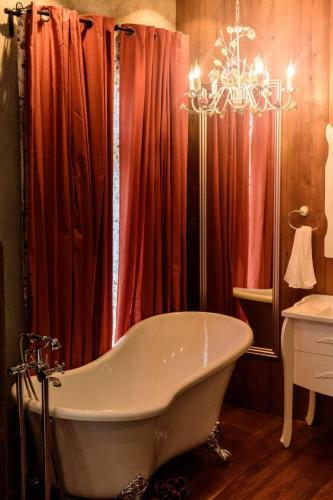 Hotel Roomquest Rimrabeang And Suite