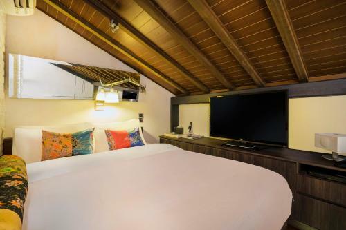 The Daulat By Hotel Calmo