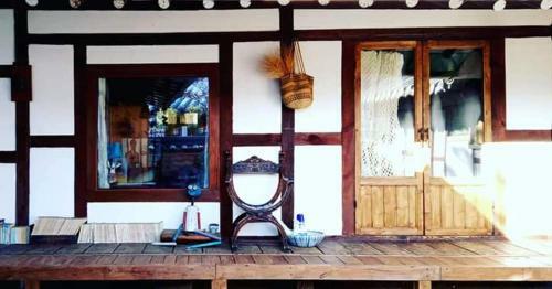 Hostal Jeonju Hanok Village Jamanjae