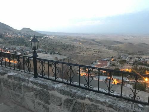 Hostal Kasr-i Abbas Hotel