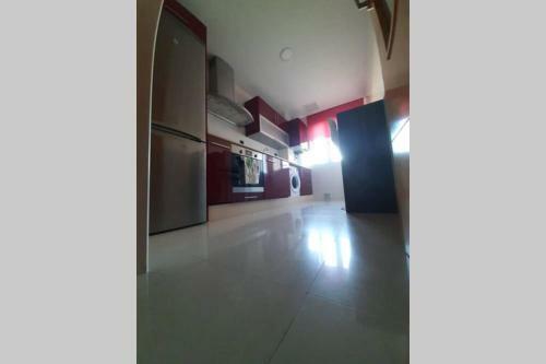 Apartamento Piso C�ntrico Con Piscina,parking Y Jacuzzi