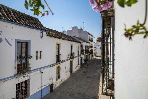 Apartamento Con Patio Cordob�s En San Basilio