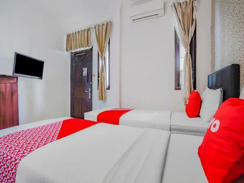 Oyo 90064 Hotel Salon Fora & Cafe