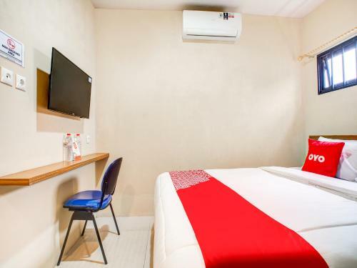 Hotel Vaccinated Staff - Oyo 3462 Cimindi Residence