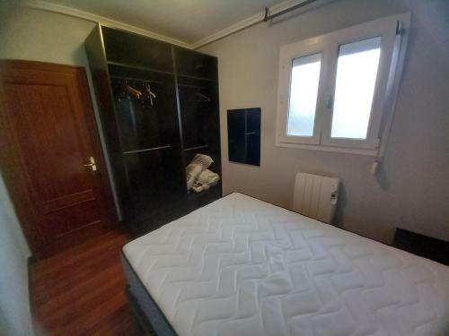 Apartamento Precioso Atico Muy Tranquilo Y Bien Comunicado.