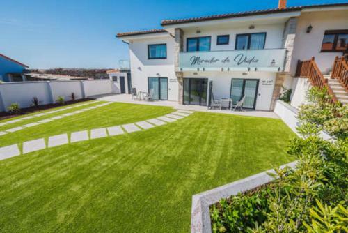 Apartamentos Mirador de Vid�o