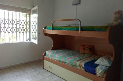 Casa Con Jard�n Y Barbacoa En Cunit