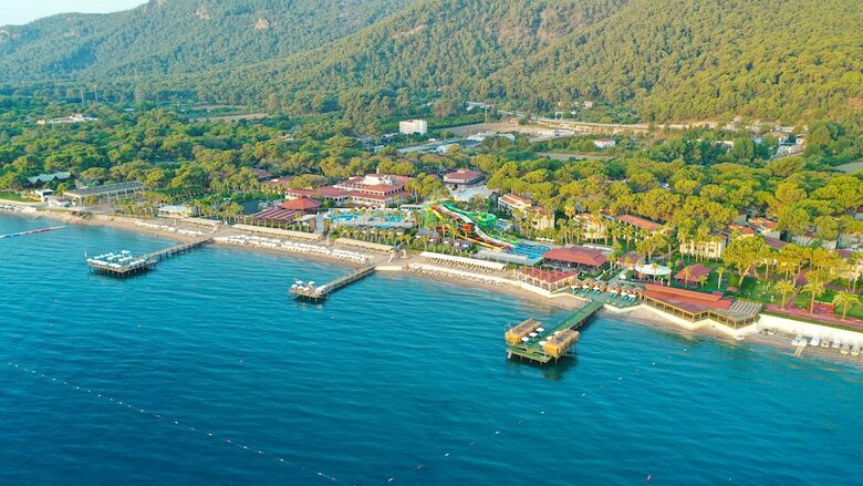 Hotel Crystal Flora Beach Resort