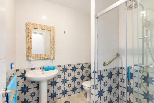 Hostal Okeanos Eco Guest House