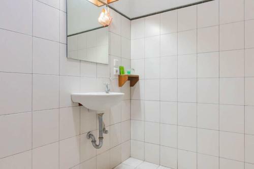 Urbanview Hotel Rumah Asri Bandung
