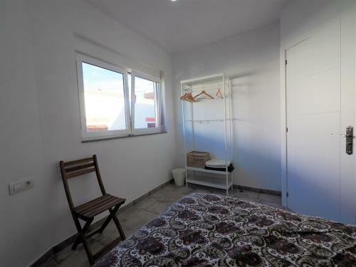 Beach House...el Gincho Garachico Three Minute Walk From El Gincho Beach.