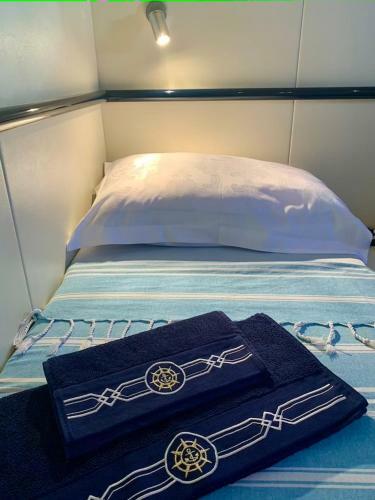 Yacht 18m Sunseeker In Mallorca
