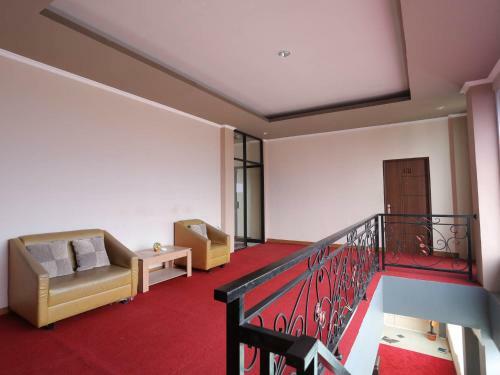 Hotel Oyo 1864 Tiara Guest House