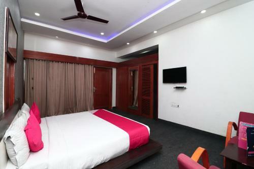 Oyo 16499 Hotel Moti Dungri Palace