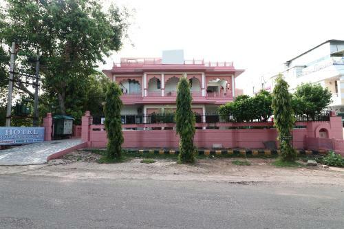 Oyo 16499 Hotel Moti Dungri Palace