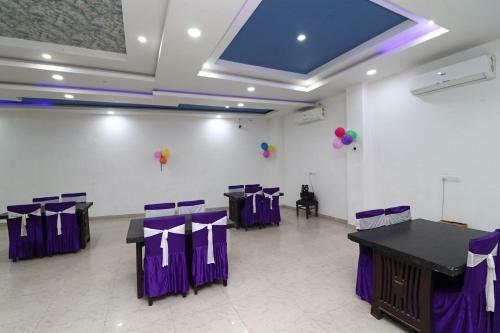 Oyo 16499 Hotel Moti Dungri Palace