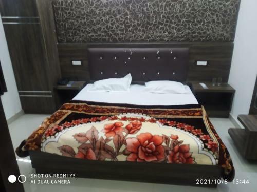 Oyo 83300 Hotel City Palace