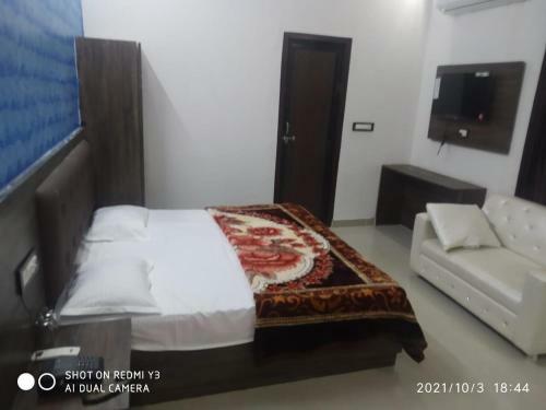 Oyo 83300 Hotel City Palace