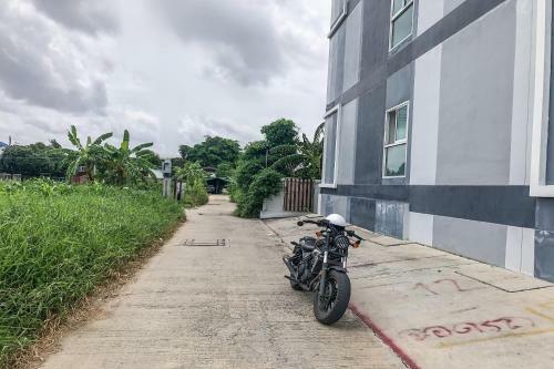 Hotel Oyo 1159 K&K Apartment
