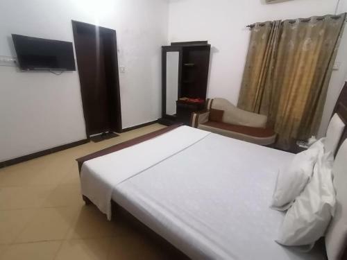 Hostal Lux Lounge Guest House