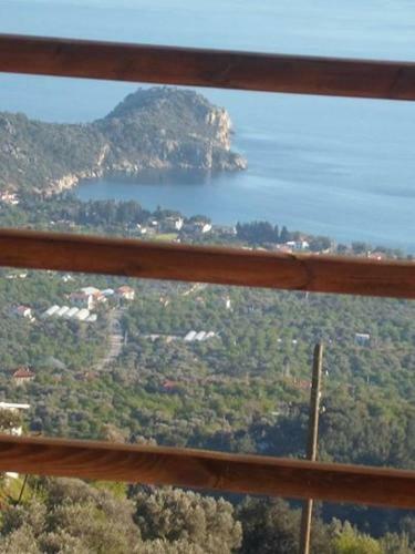 Tsira Hotel