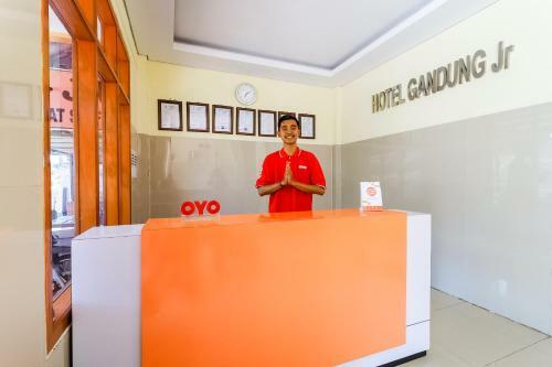 Oyo 90034 Hotel Gandung Yunior