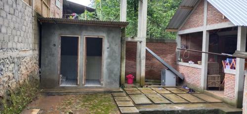 Albergue Homestay Kurnia