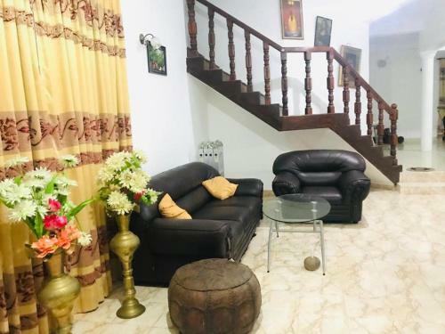 Hostal Purasara Guest