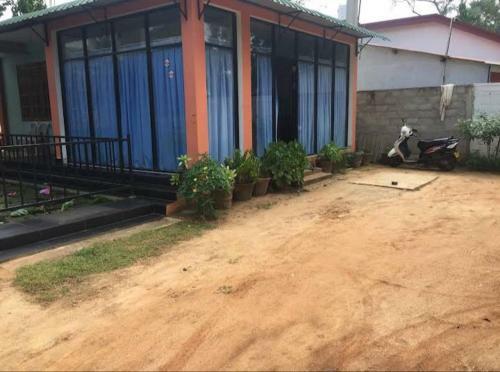 Hostal River Up Blue Water Hotel