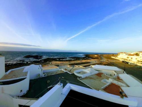 Apartamento Breeze View House By The Sea