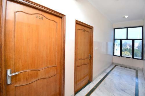 Oyo 26594 Hotel Chirag