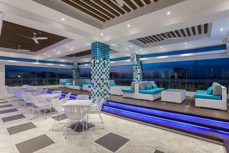 Hotel Stonehill Suites