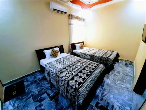 Hostal Galaxy Inn Hotel Near Millennium