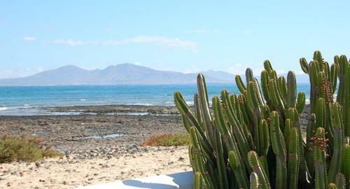 Villa Maluhia Beachfront
