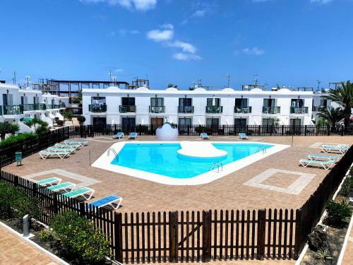 Apartamento Sea Breeze Residencial San Valentin
