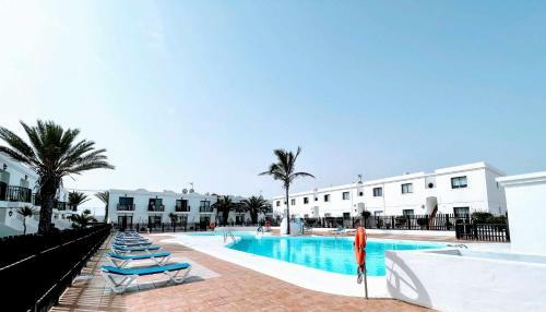 Apartamento Sea Breeze Residencial San Valentin