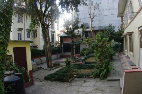 Hostal Laughing Buddha Hotel & Garden Theater