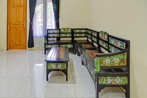Hotel Oyo 90737 Losmen Aini Syariah