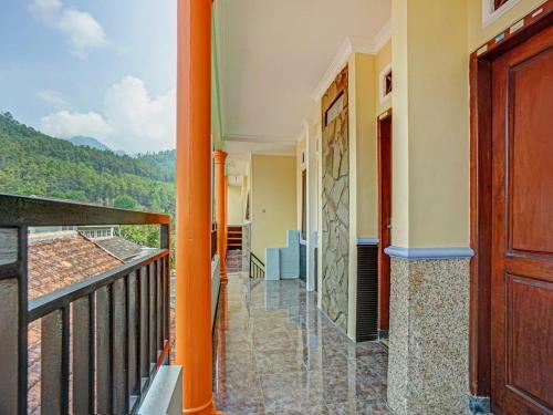 Hotel Oyo 90321 Ken Ken Villa