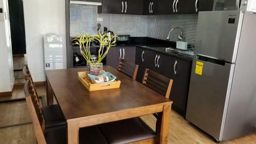 Gab's Cozyhome Apartments At Bonbel Condominium