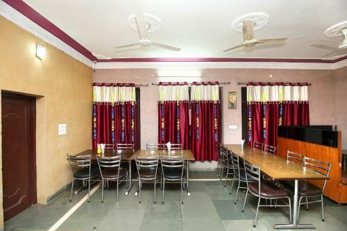 Hotel Holy City Paradise Inn
