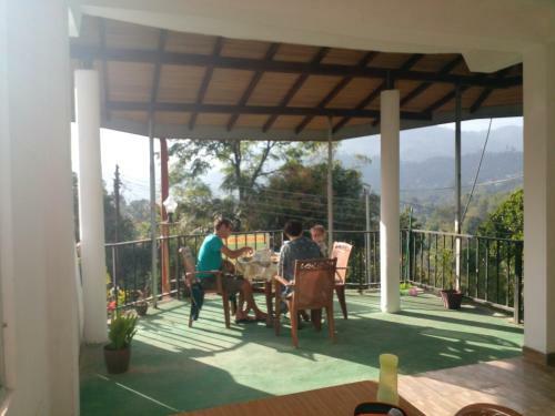 Hostal Mountain Top Guest