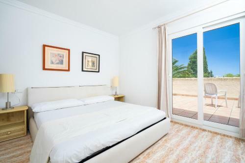 Charming 3-bed Villa In Denia First Beach Line