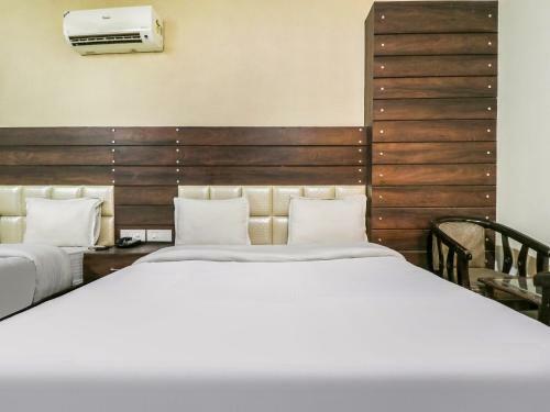 Oyo 1977 Hotel Grand Galaxy