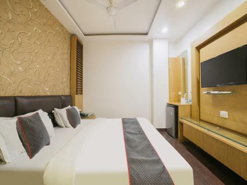 Oyo Townhouse 615 Hotel Pearl Inn
