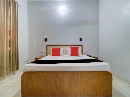 Oyo Capital O 73432 Hotel Divine