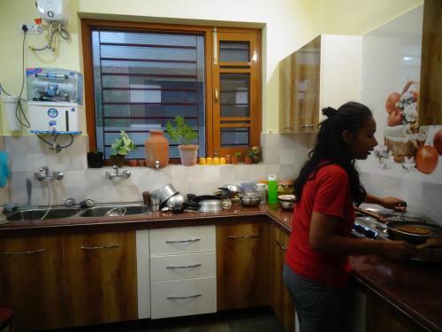 Yomad Hostel - Yoga & Travel