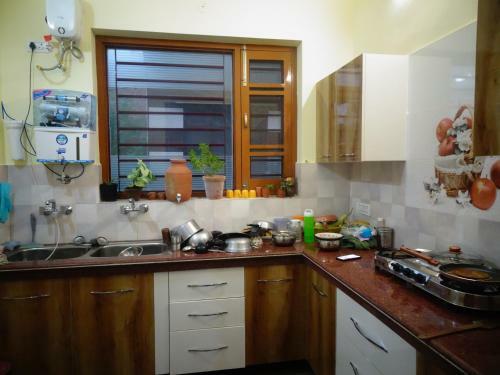 Yomad Hostel - Yoga & Travel
