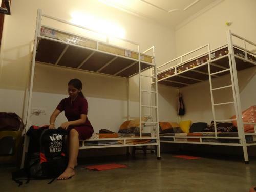 Yomad Hostel - Yoga & Travel