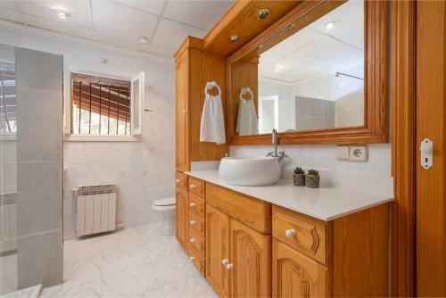 Can Malondra, Villa Para 8 Con Piscina Y Jardines